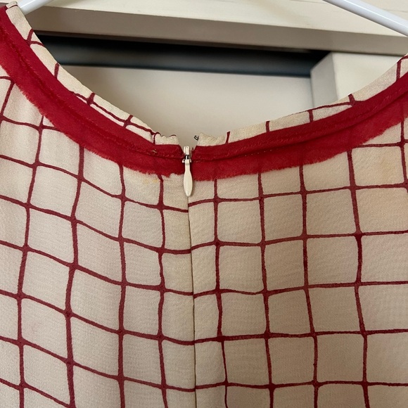 Embroidered dress - Picture 4 of 5